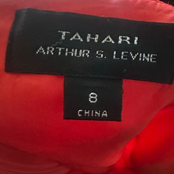 Tahari Red Knee-Length Sheath Dress – Classic Elegance, Minor Spots - Picture 8 of 10